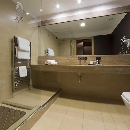 Hotel Pineta Wellness & 4*